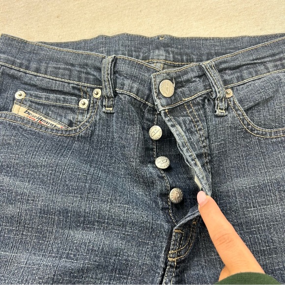 Diesel Industry Mid Rise Medium Denim Wash Straight Leg Jeans Size 28 U - Picture 9 of 10